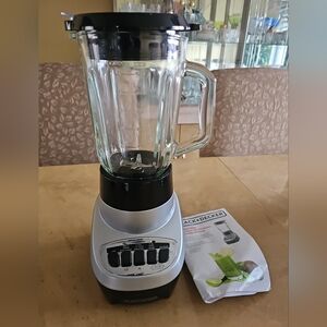 BLACK+DECKER PowerCrush Multi-Function Blender with 6-Cup Glass Jar, 4 Speed Set